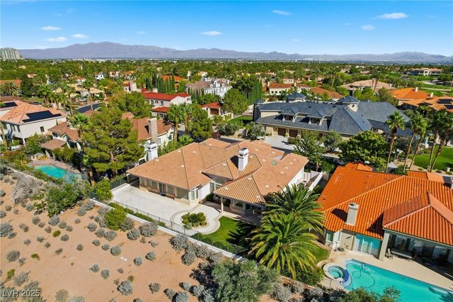 2017 Eagle Trace Way, Las Vegas, NV 89117