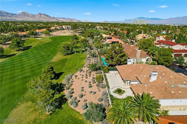 2017 Eagle Trace Way, Las Vegas, NV 89117