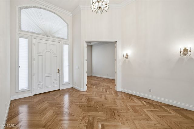 2017 Eagle Trace Way, Las Vegas, NV 89117