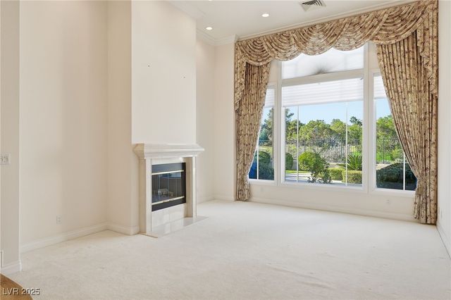 2017 Eagle Trace Way, Las Vegas, NV 89117