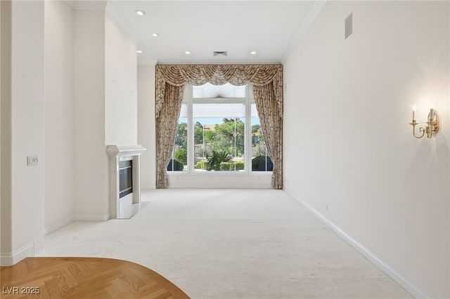 2017 Eagle Trace Way, Las Vegas, NV 89117