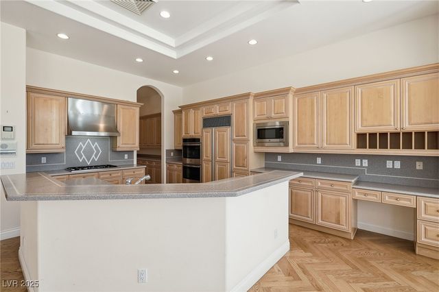 2017 Eagle Trace Way, Las Vegas, NV 89117