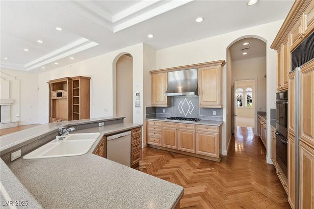 2017 Eagle Trace Way, Las Vegas, NV 89117