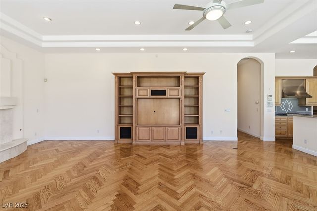 2017 Eagle Trace Way, Las Vegas, NV 89117