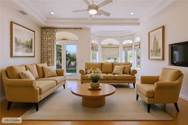 2017 Eagle Trace Way, Las Vegas, NV 89117