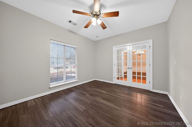 1907 W Rockport Place, Broken Arrow, OK 74012