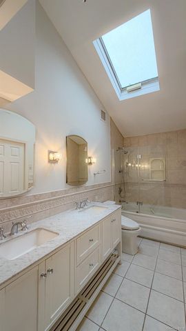 16 Brookside Drive, Huntington, NY 11743