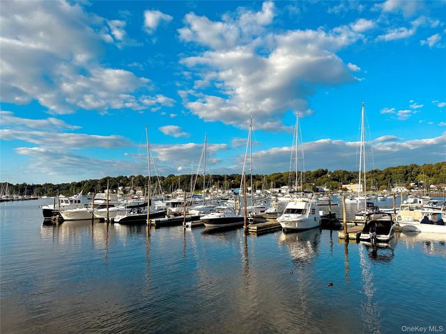 16 Brookside Drive, Huntington, NY 11743