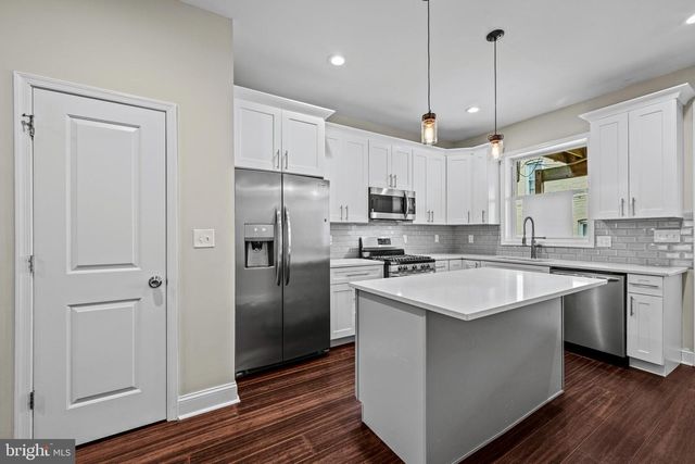 3130 FOSTER AVE, Baltimore, MD 21224