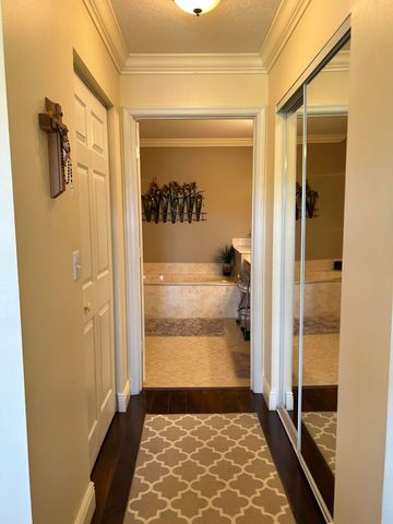 10470 Pelican Drive, Wellington, FL 33414