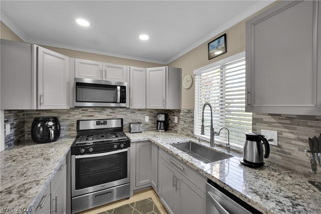 5501 Kettering Place, Las Vegas, NV 89107