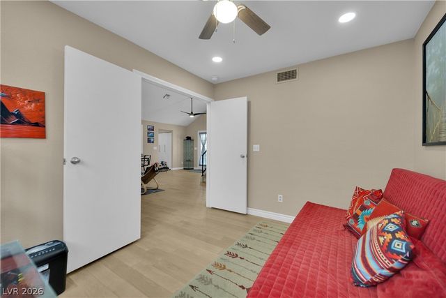 5501 Kettering Place, Las Vegas, NV 89107