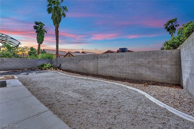 5501 Kettering Place, Las Vegas, NV 89107