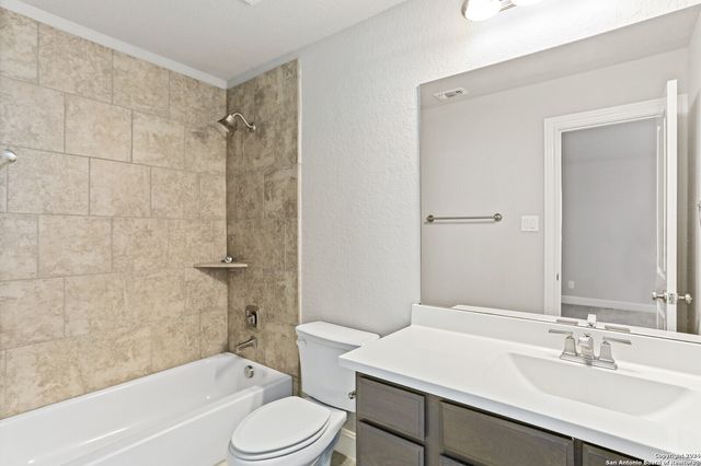 25843 SCENIC ROCK, San Antonio, TX 78255