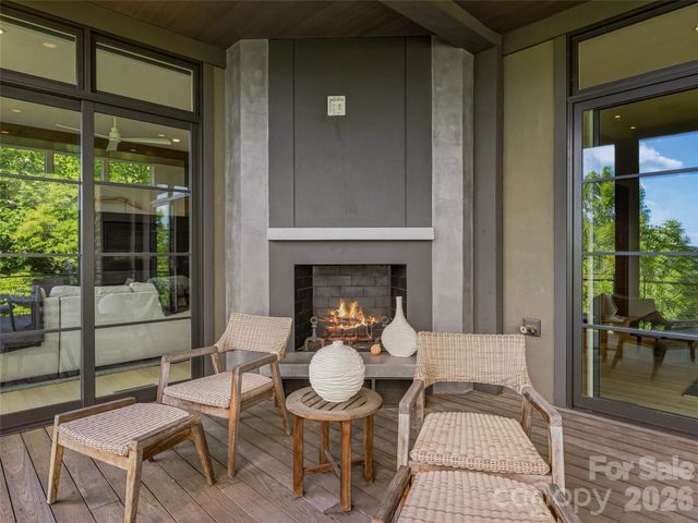 1121 Timberbluff Way, Arden, NC 28704