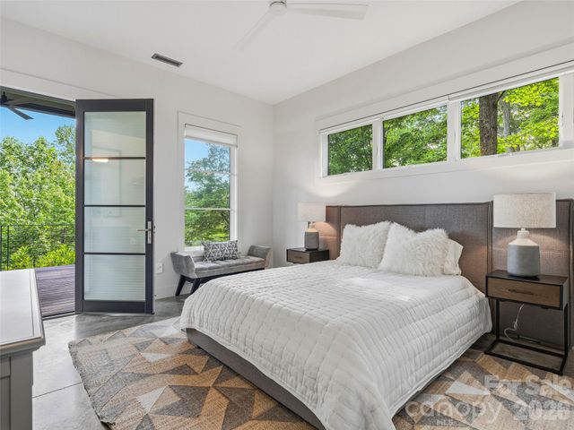 1121 Timberbluff Way, Arden, NC 28704