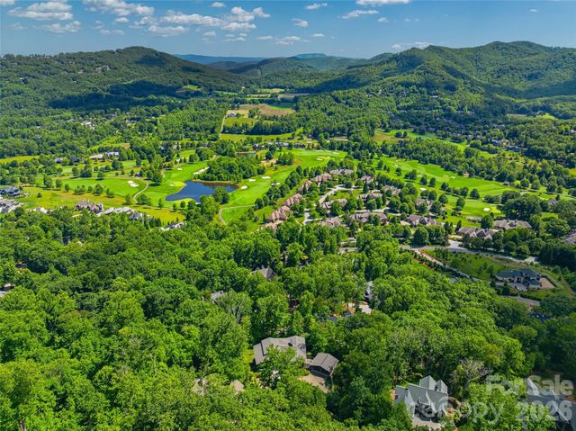 1121 Timberbluff Way, Arden, NC 28704