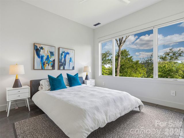 1121 Timberbluff Way, Arden, NC 28704