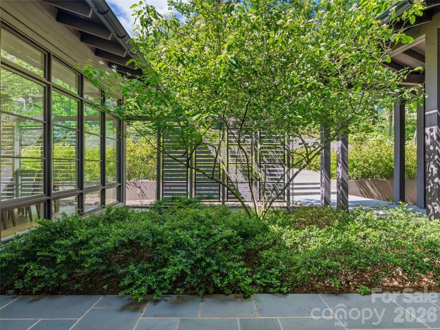 1121 Timberbluff Way, Arden, NC 28704