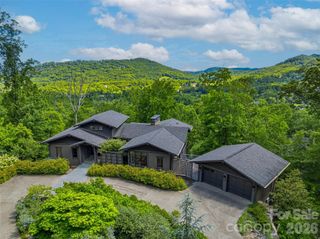 1121 Timberbluff Way, Arden, NC 28704