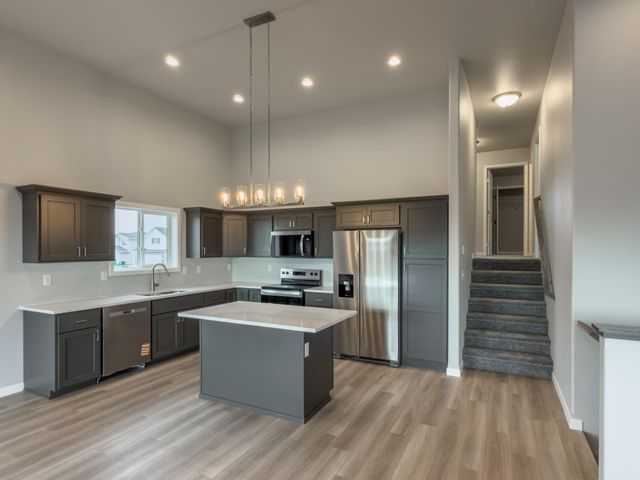 3240 36th Avenue S, Moorhead, MN 56560