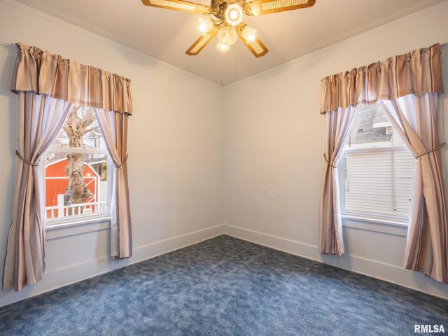 1219 SHERIDAN Road, Peoria, IL 61606