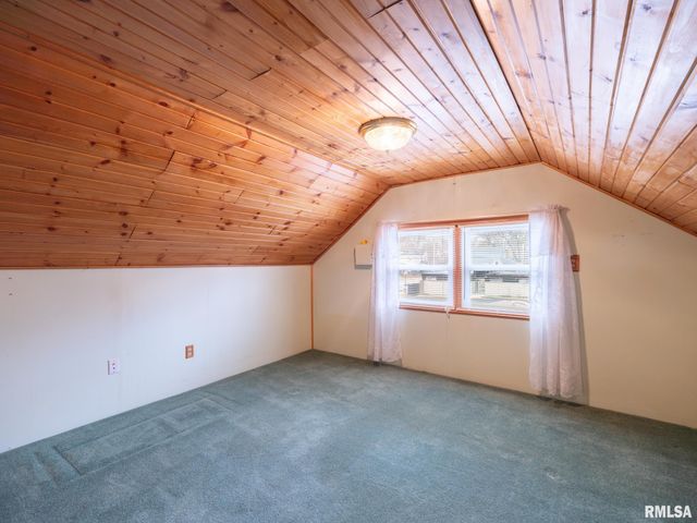 1219 SHERIDAN Road, Peoria, IL 61606