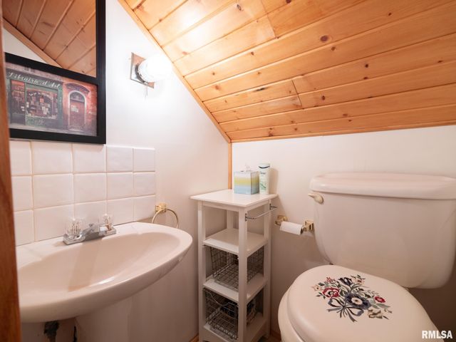 1219 SHERIDAN Road, Peoria, IL 61606