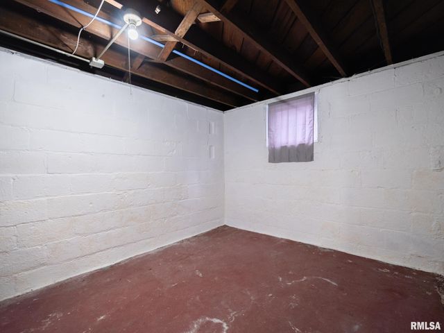 1219 SHERIDAN Road, Peoria, IL 61606