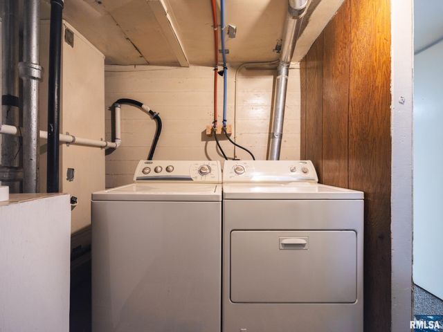 1219 SHERIDAN Road, Peoria, IL 61606