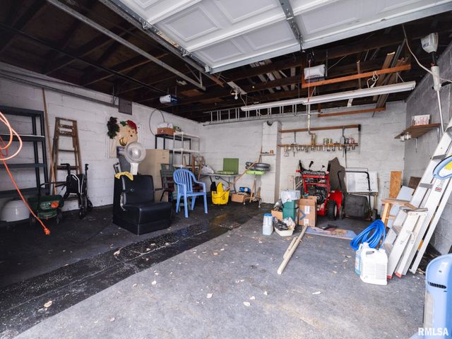 1219 SHERIDAN Road, Peoria, IL 61606