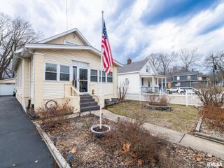 1219 SHERIDAN Road, Peoria, IL 61606