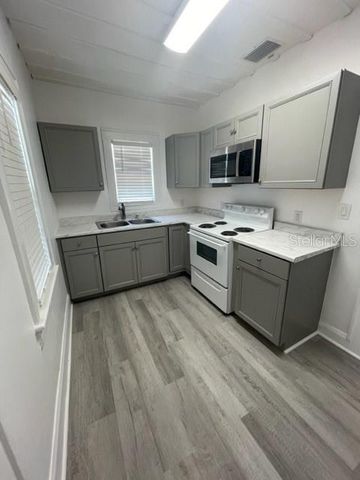 2118 5TH STREET, Sarasota, FL 34237