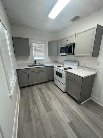2118 5TH STREET, Sarasota, FL 34237