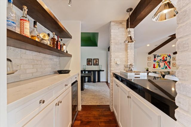 7915 Del Monte Drive, Houston, TX 77063