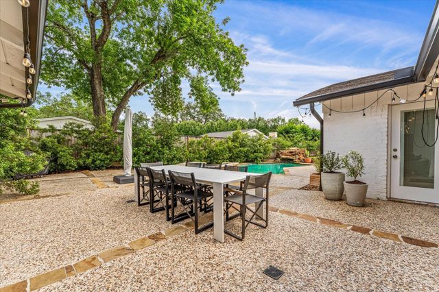 7915 Del Monte Drive, Houston, TX 77063