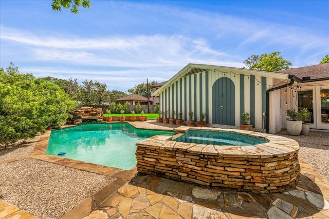 7915 Del Monte Drive, Houston, TX 77063
