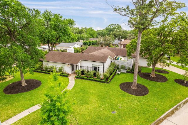 7915 Del Monte Drive, Houston, TX 77063