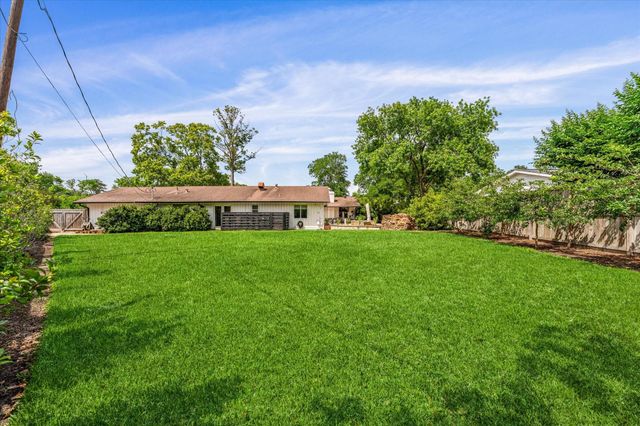 7915 Del Monte Drive, Houston, TX 77063
