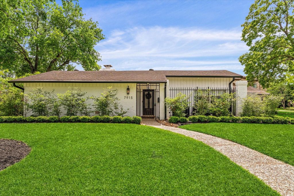7915 Del Monte Drive, Houston, TX 77063