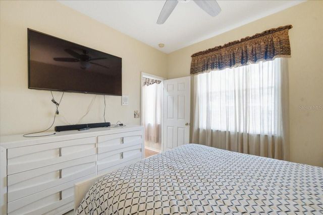 3702 CYPRESS MEADOWS ROAD, Tampa, FL 33624