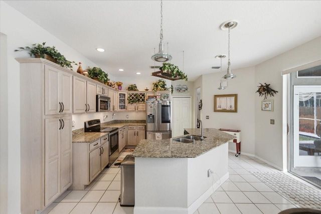 3702 CYPRESS MEADOWS ROAD, Tampa, FL 33624