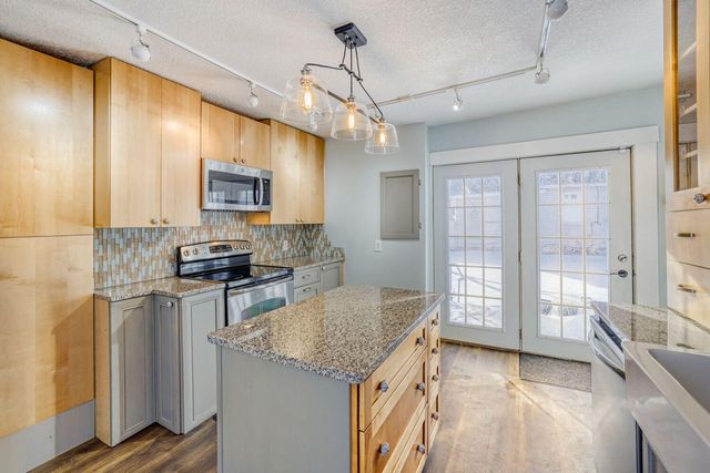 3139 15th Avenue S, Minneapolis, MN 55407