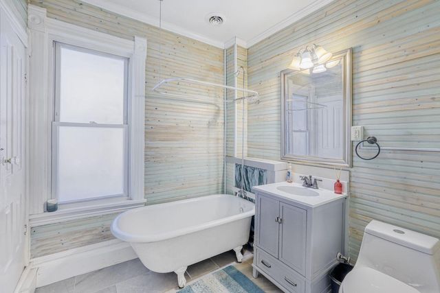 3139 15th Avenue S, Minneapolis, MN 55407