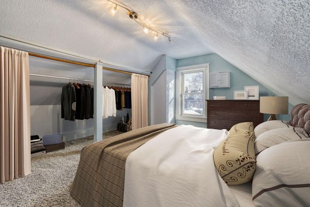 3139 15th Avenue S, Minneapolis, MN 55407