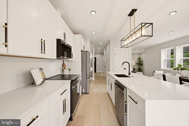 418 ALLISON ST NW, Washington, DC 20011