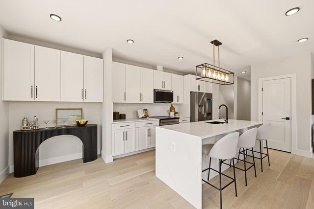418 ALLISON ST NW, Washington, DC 20011