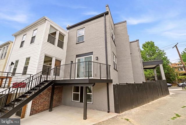 418 ALLISON ST NW, Washington, DC 20011