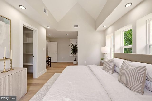 418 ALLISON ST NW, Washington, DC 20011