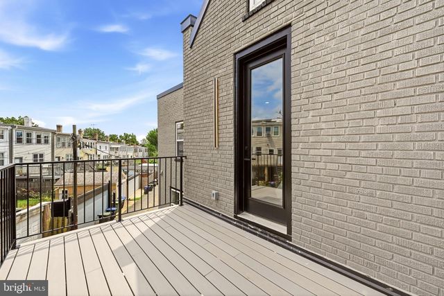 418 ALLISON ST NW, Washington, DC 20011